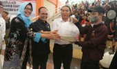 Salurkan Bantuan Sosial, Pj Gubernur Banten Al Muktabar : Bentuk Kebersamaan Pemerintah Dengan Masyarakat